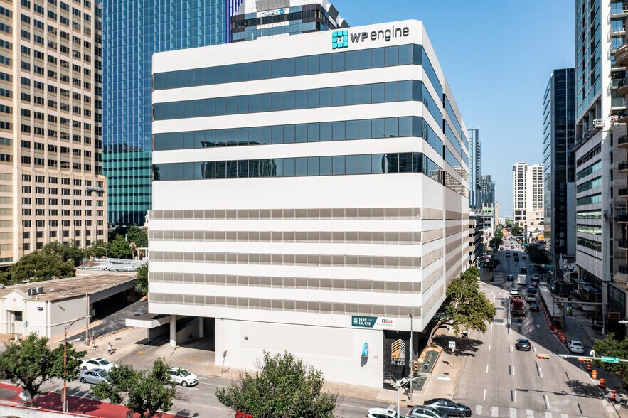 504 Lavaca St, Austin, TX à louer - Photo du bâtiment - Image 3 de 13