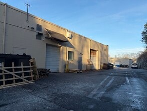 271 Salem St, Woburn, MA à louer Photo intérieure- Image 2 de 4