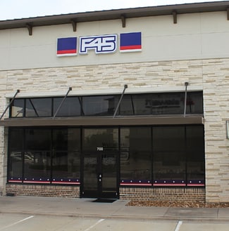 Plus de détails pour 8877 Wade Blvd, Frisco, TX - Commerce de détail à louer