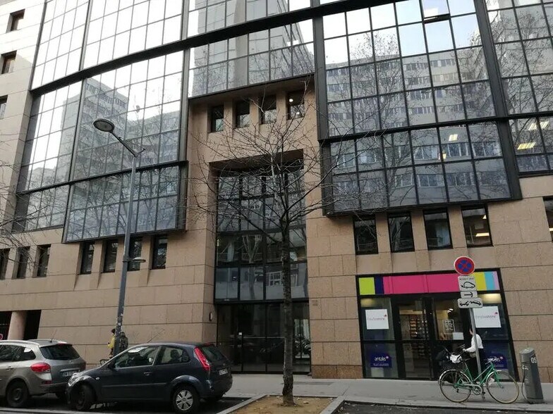 Bureau dans Lyon à louer - Photo du bâtiment - Image 2 de 6