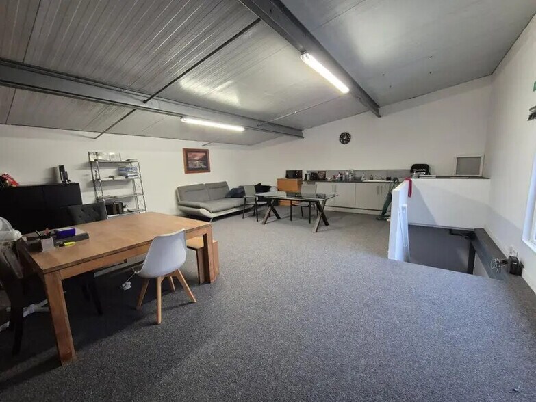 Industrial in Moussy-le-Neuf for lease - Interior Photo - Image 1 of 3