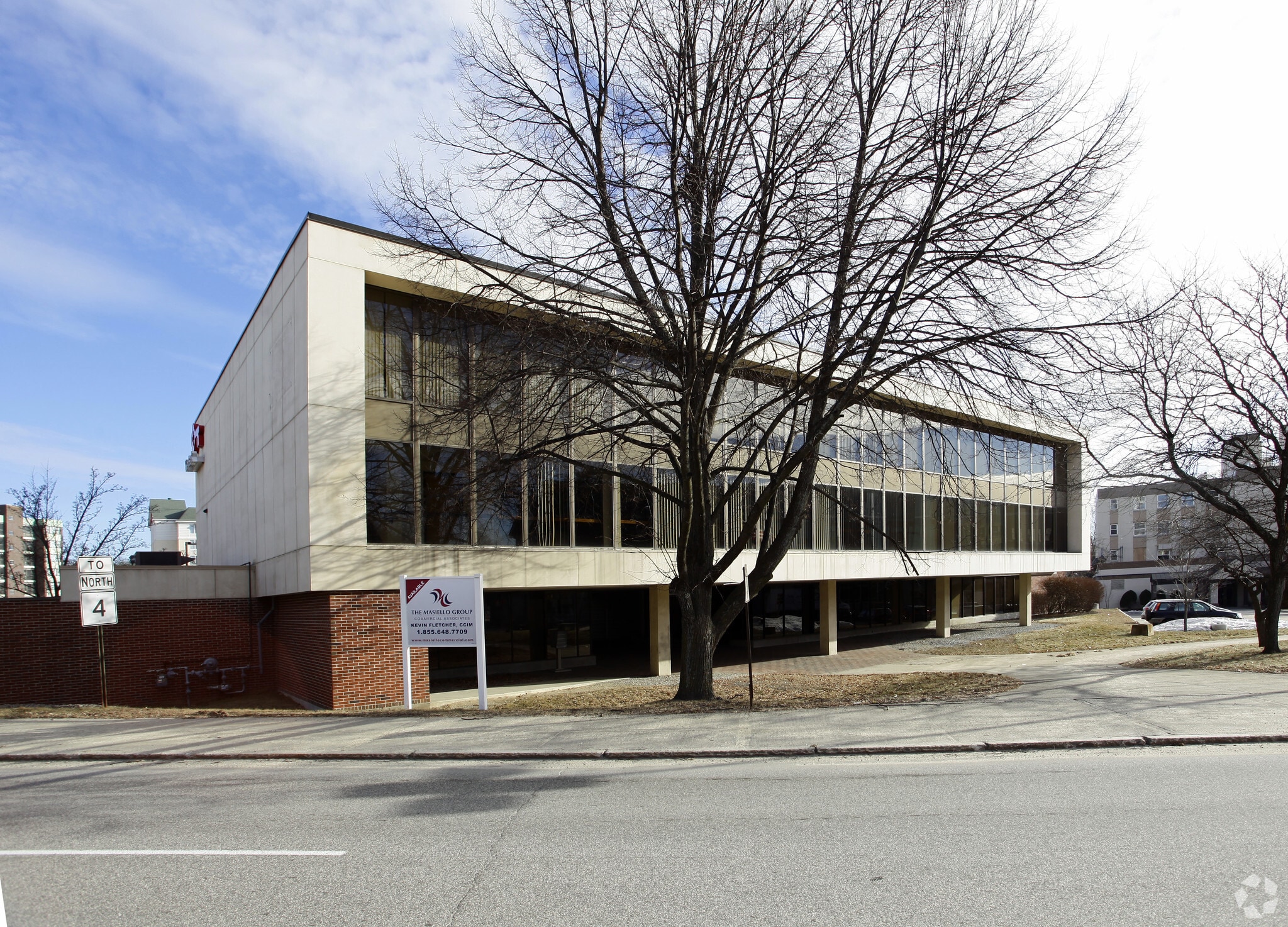 1 Great Falls Plz, Auburn, ME for lease Primary Photo- Image 1 of 4