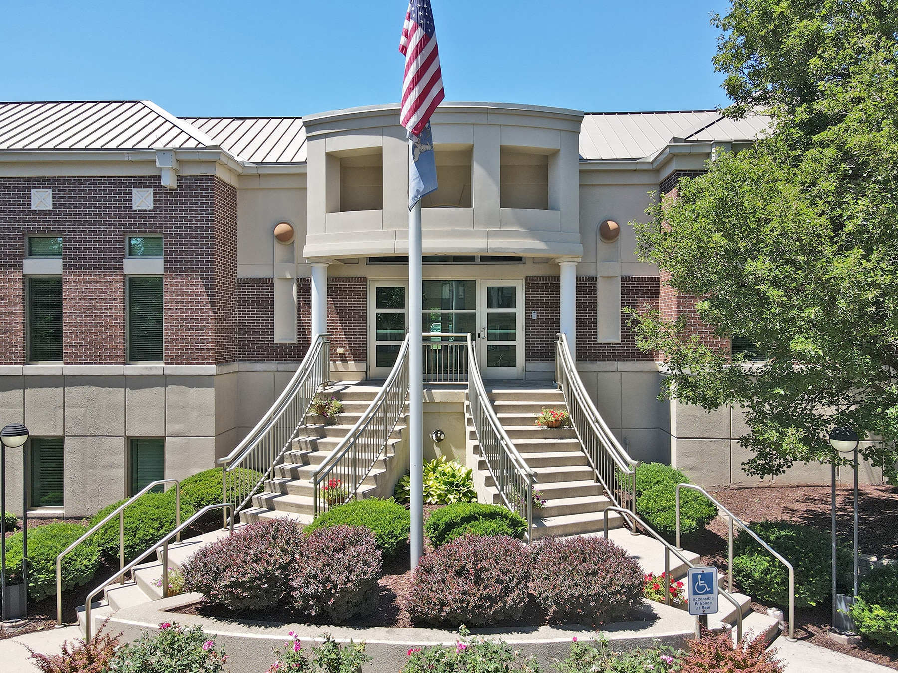 332 Townsend St, Lansing, MI for lease Primary Photo- Image 1 of 2