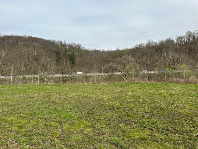 Plus de détails pour 0 South Dents Road Rd, Westover, WV - Terrain à vendre