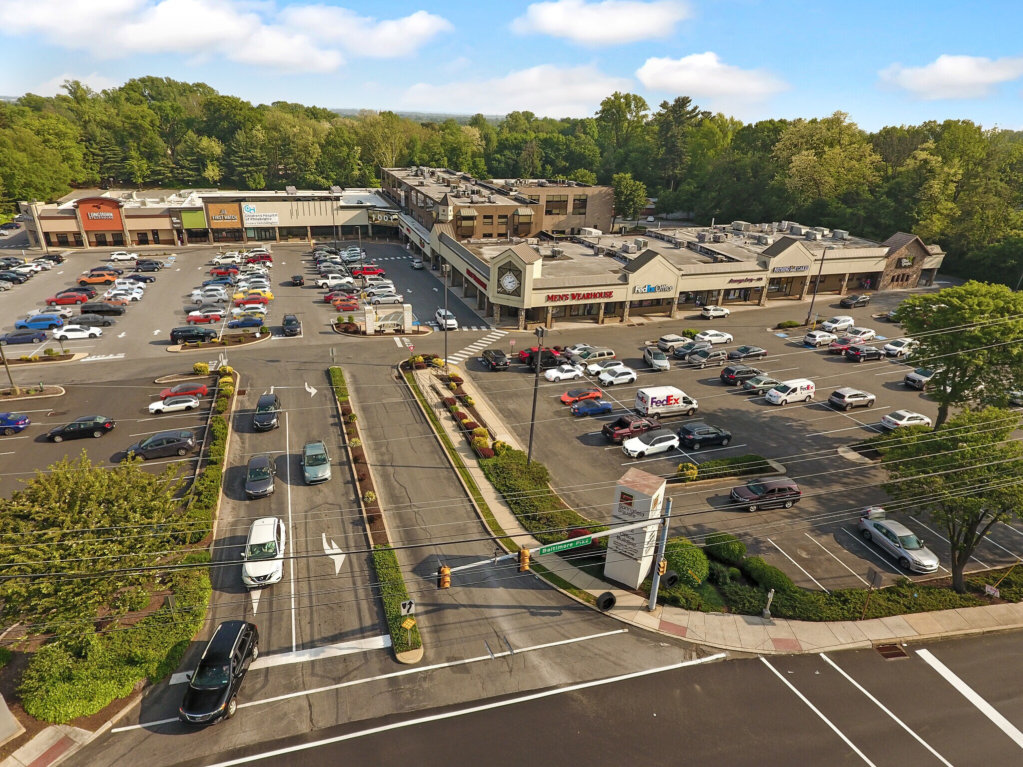 1001 Baltimore Pike, Springfield Township, PA à louer Photo principale- Image 1 de 21