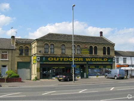 241-243 Leeds Rd, Huddersfield à vendre - Photo principale - Image 1 de 1