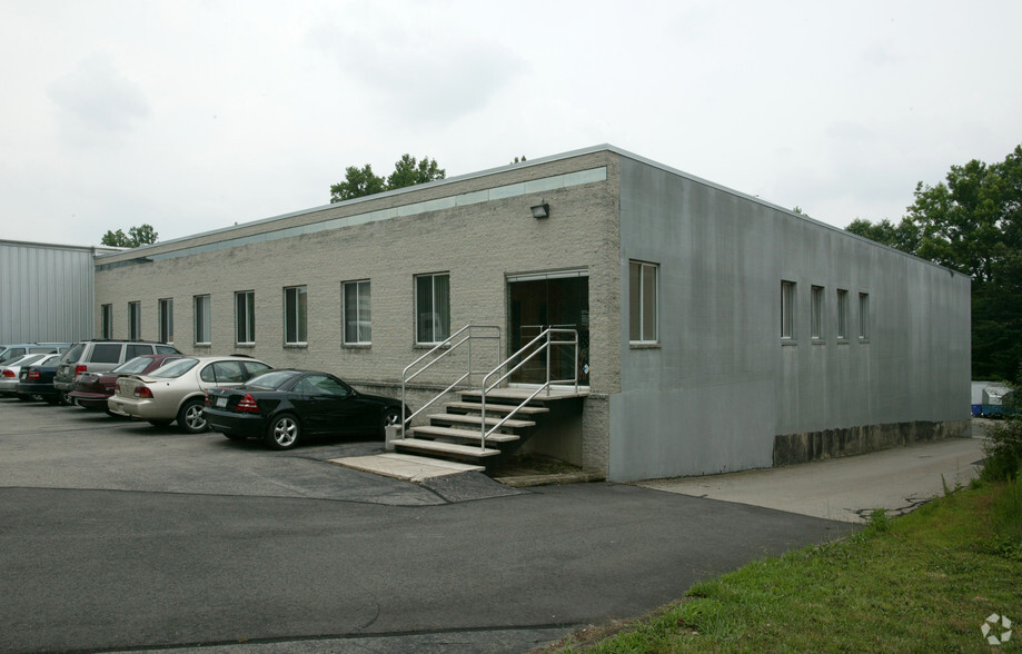 7904 Hill Park Ct, Lorton, VA for lease - Building Photo - Image 2 of 3