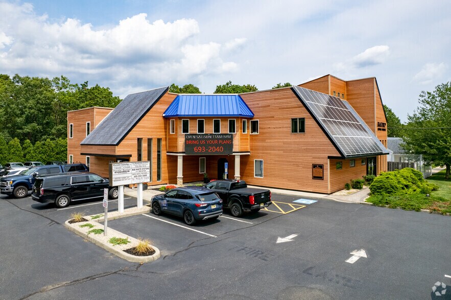 1044 Lacey Rd, Forked River, NJ à louer - Photo du bâtiment - Image 1 de 21