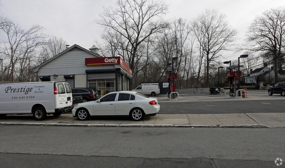 5931 Amboy Rd, Staten Island, NY à vendre - Photo du bâtiment - Image 2 de 2