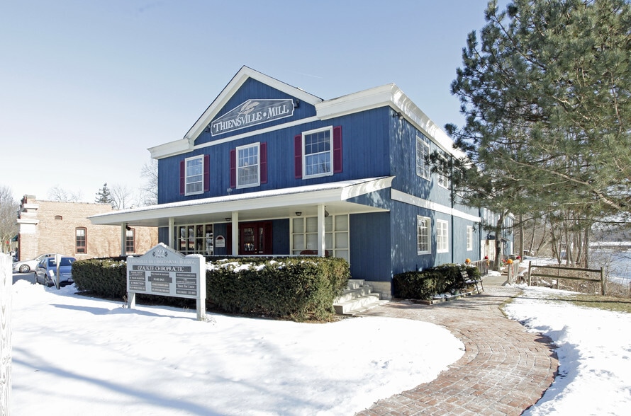 122 Green Bay Rd, Thiensville, WI for lease - Other - Image 3 of 9