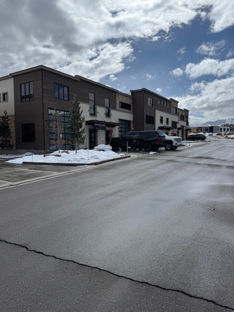4554 Forestdale Dr, Park City, UT for lease Primary Photo- Image 1 of 5