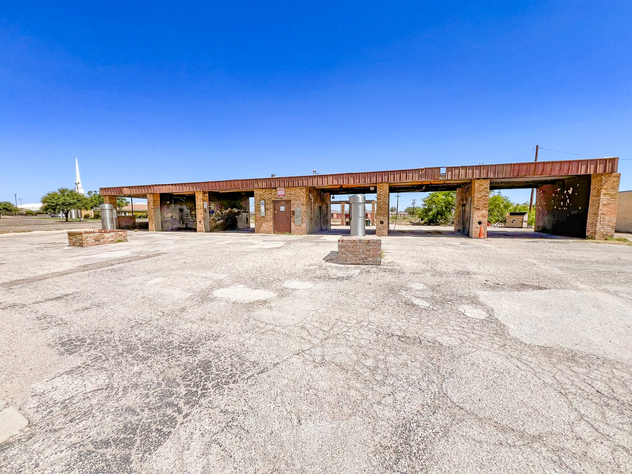 4406 Illinois Ave, Midland, TX à vendre Photo principale- Image 1 de 11