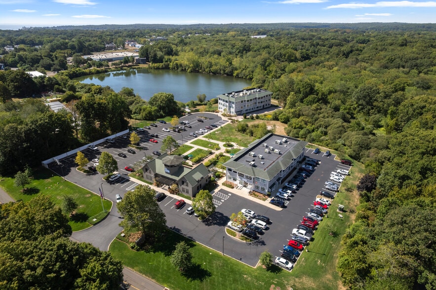 350 Goose Ln, Guilford, CT for lease - Building Photo - Image 2 of 10