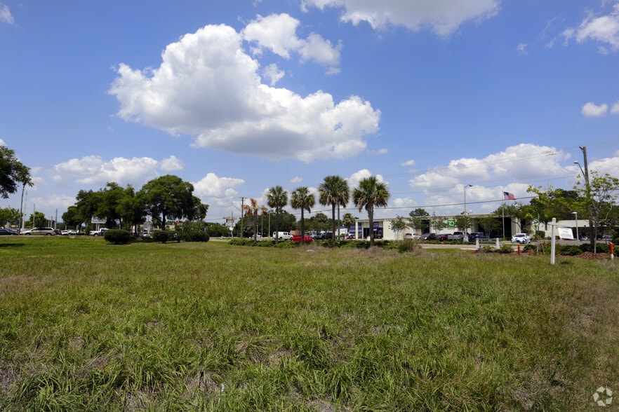 4201 W Crest Ave, Tampa, FL à vendre - Photo principale - Image 1 de 6