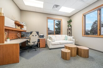 W6180 Aerotech Dr, Appleton, WI à louer Photo du bâtiment- Image 1 de 11