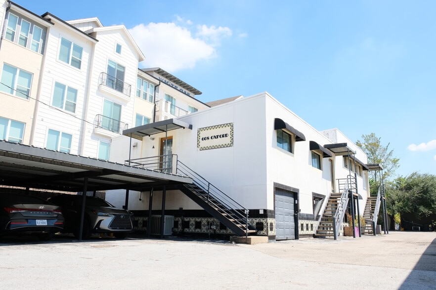 608 Oxford St, Houston, TX for lease - Building Photo - Image 2 of 4