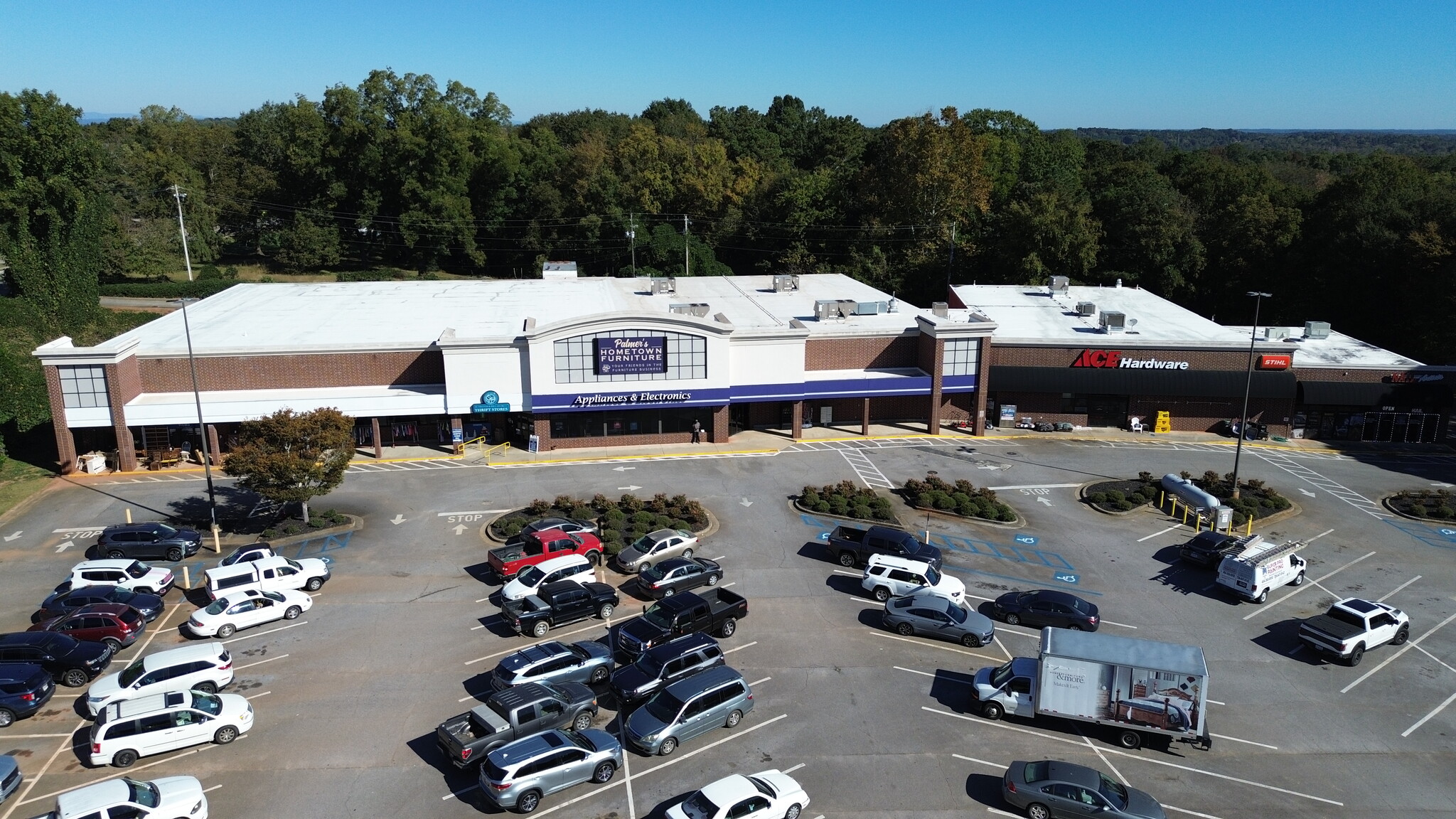 200 Homer Rd, Commerce, GA for lease Interior Photo- Image 1 of 9