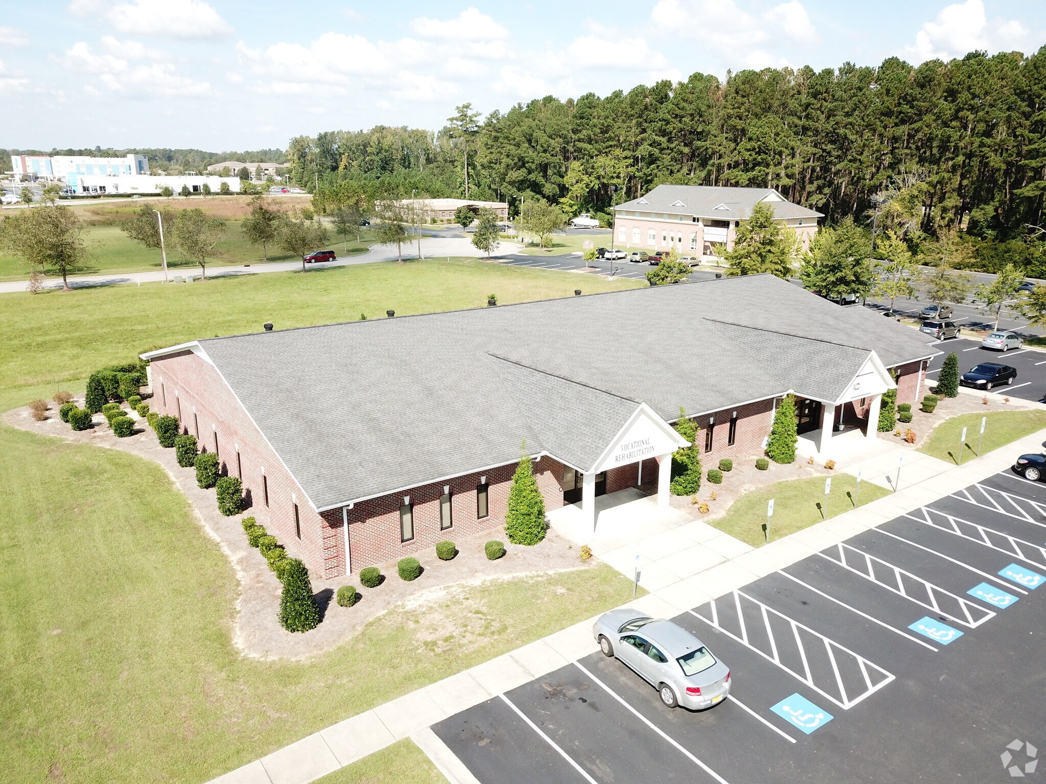 289 Corporate Dr, Lumberton, NC for lease Primary Photo- Image 1 of 22