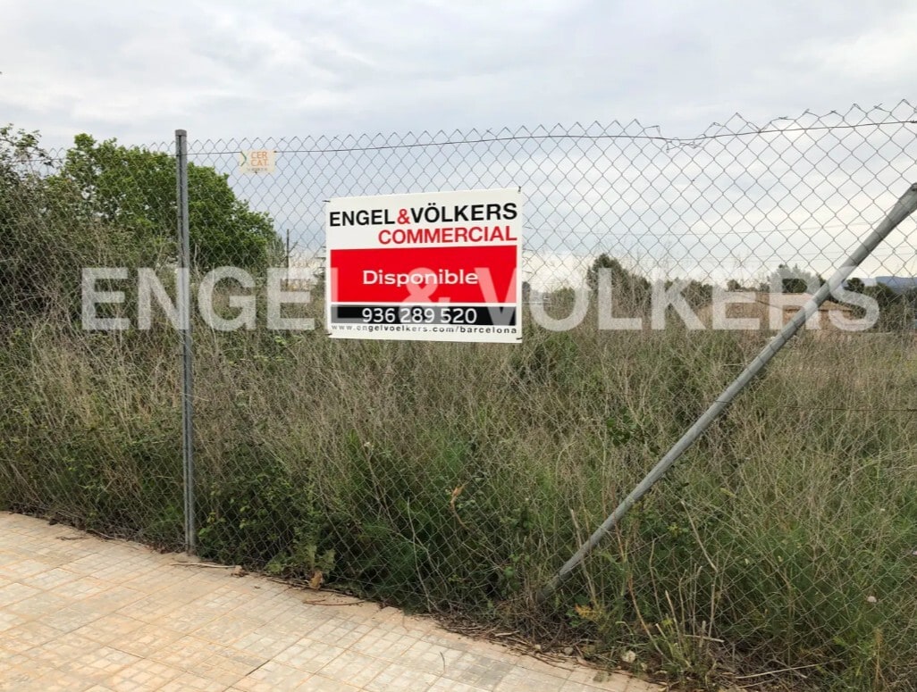 Land in Sant Fruitós de Bages, Barcelona for sale Building Photo- Image 1 of 4