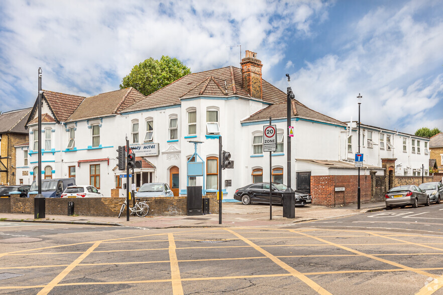 365-367 Romford Rd, London à vendre - Photo du bâtiment - Image 1 de 1