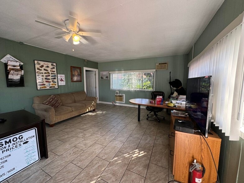 49927 Twentynine Palms Hwy, Morongo Valley, CA for sale - Building Photo - Image 3 of 16