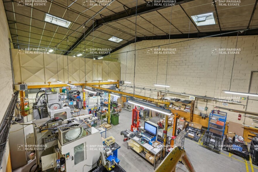 Flex in Chennevières-sur-Marne for lease - Building Photo - Image 2 of 10