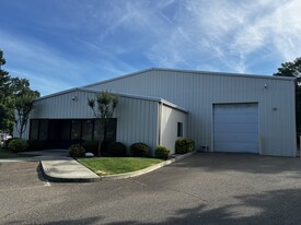 19910 Hirsch Ct, Anderson CA - Warehouse