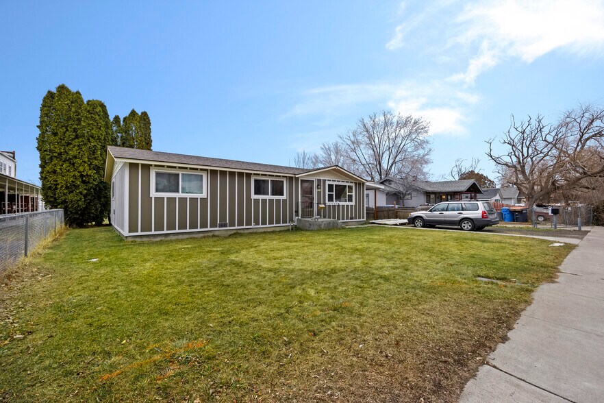 518 Ash St, Twin Falls, ID à vendre - Photo du bâtiment - Image 2 de 3