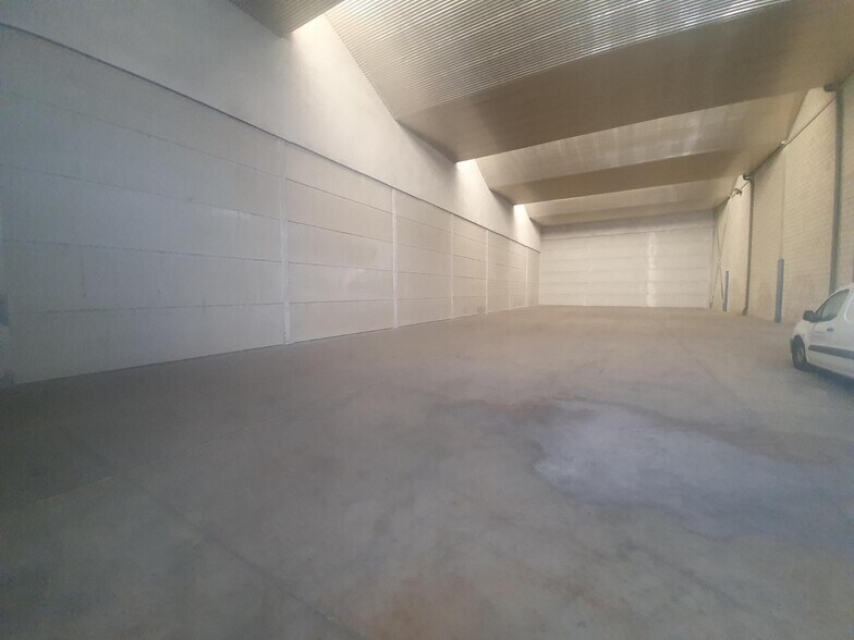 Industriel dans Dos Hermanas, Sevilla à louer - Photo du bâtiment - Image 1 de 5