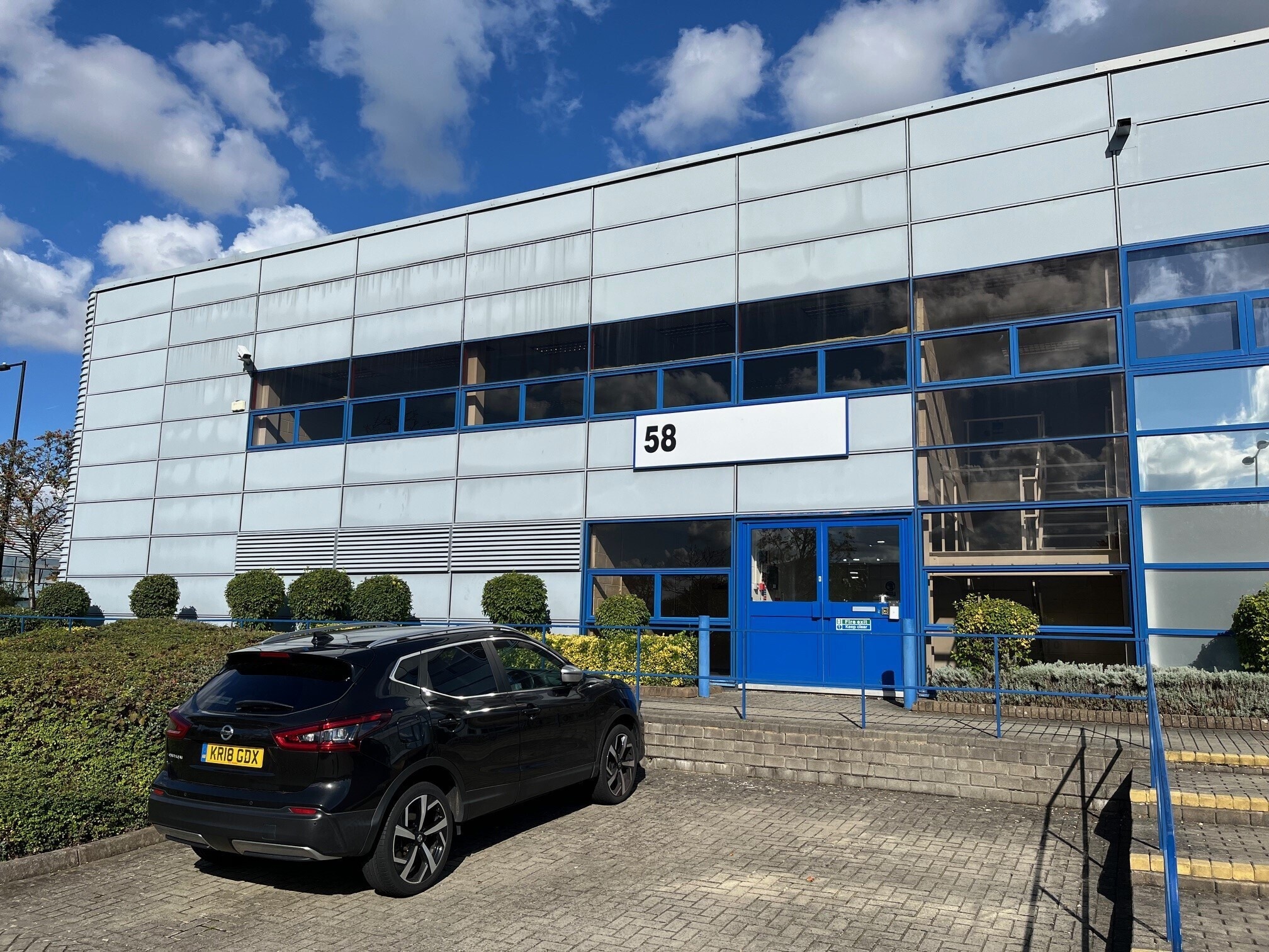 48-58 Tanners Dr, Milton Keynes for lease Building Photo- Image 1 of 7