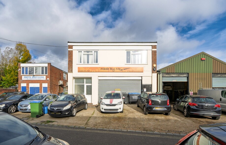 202 West St, Fareham à vendre - Photo du bâtiment - Image 2 de 9