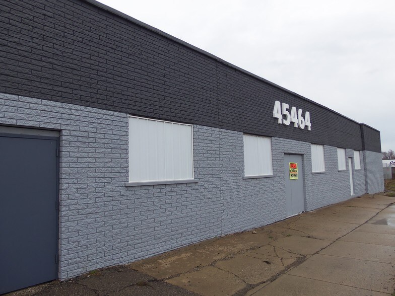 45464 Woodward Ave, Pontiac, MI à louer - Photo du bâtiment - Image 2 de 16