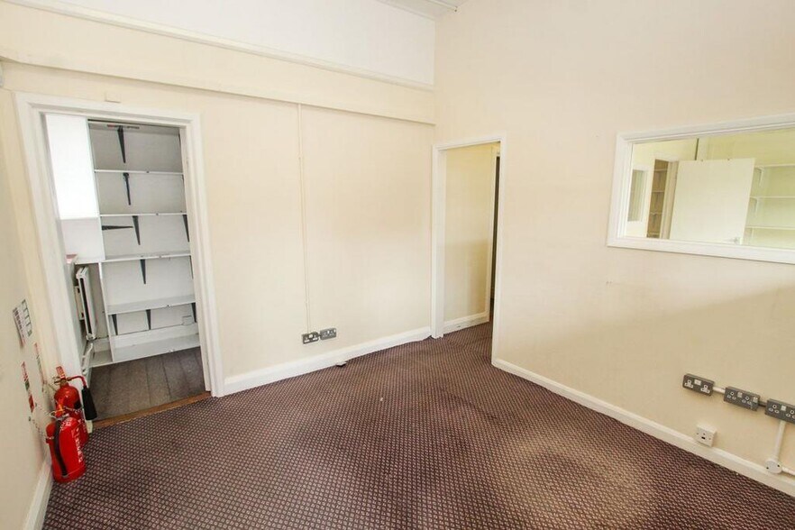 149-151 Mortimer St, Herne Bay à louer - Photo du bâtiment - Image 3 de 26