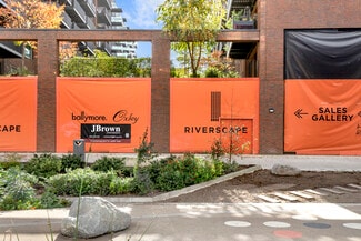 Plus de détails pour North Woolwich Road, Londres - Commerce de détail à vendre