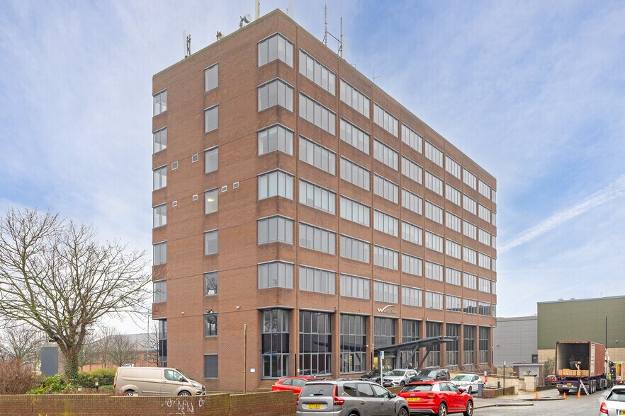 Marsh Way, Wakefield à louer - Photo du bâtiment - Image 3 de 4