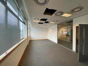 91-99 New London Rd, Chelmsford for lease Interior Photo- Image 1 of 6