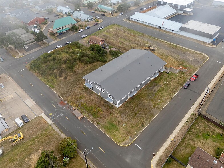 1025 NW Grove st, Newport, OR for sale - Building Photo - Image 2 of 51