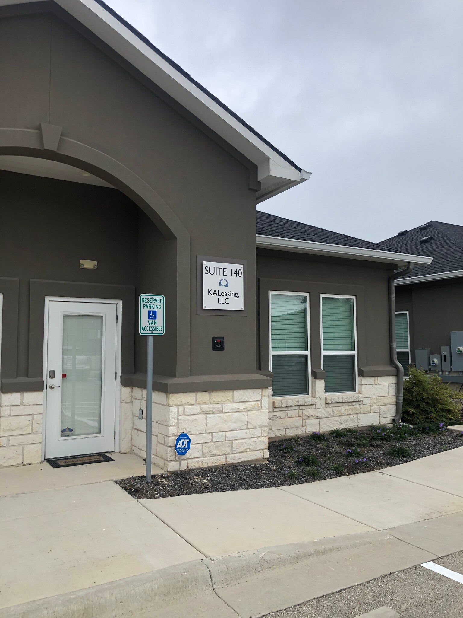 660 S Bagdad Rd, Leander, TX for lease Primary Photo- Image 1 of 23