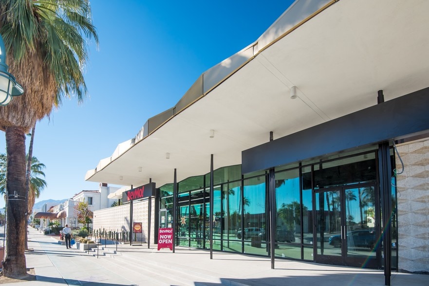 333 S Palm Canyon Dr, Palm Springs, CA for lease - Building Photo - Image 2 of 5