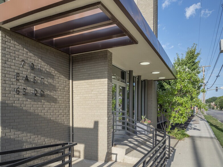 701 E 63rd St, Kansas City, MO à louer - Photo du bâtiment - Image 1 de 11
