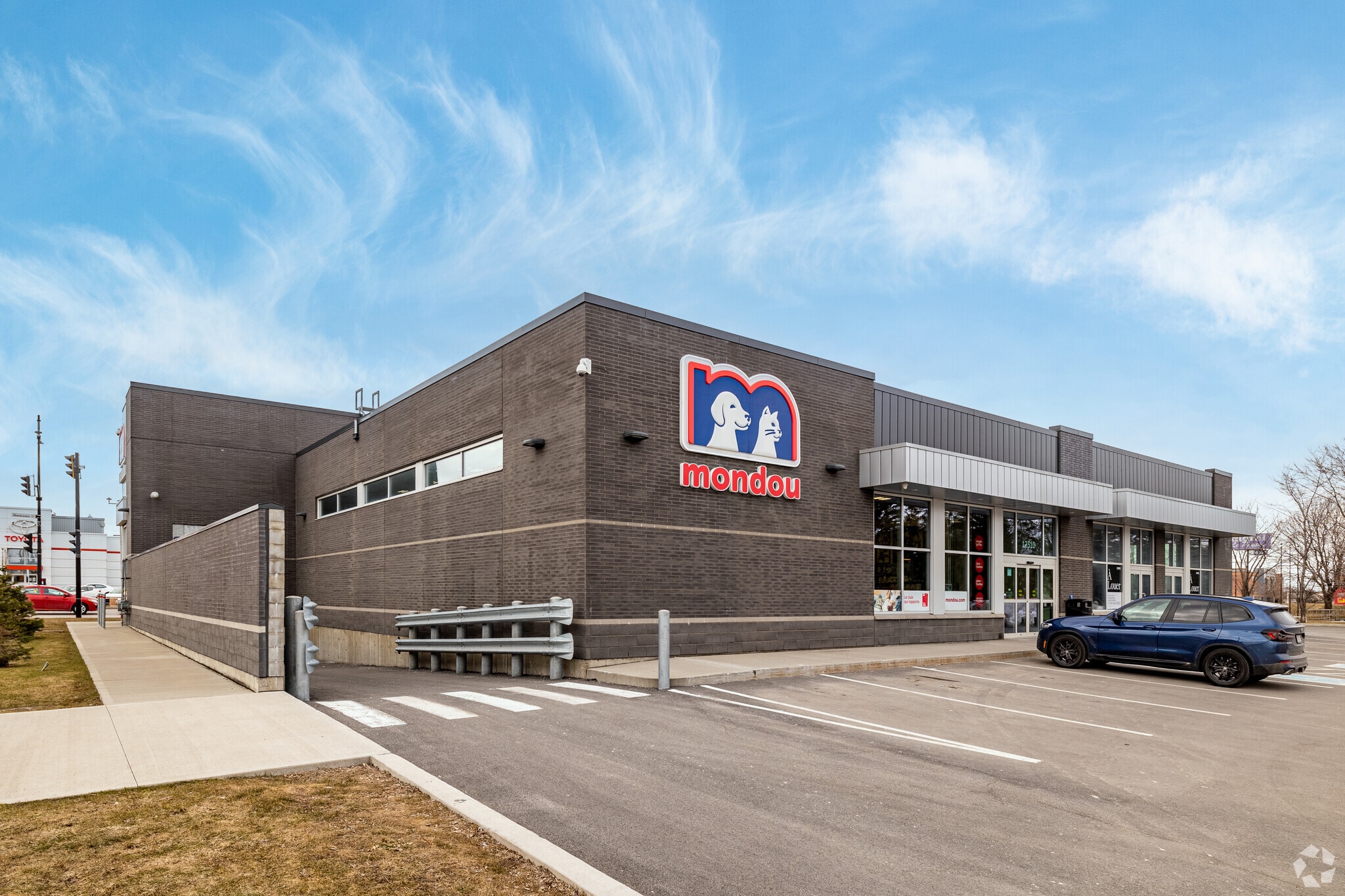 12310 Rue Sherbrooke E, Montréal, QC à vendre Photo du bâtiment- Image 1 de 1