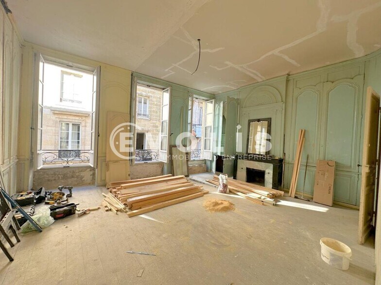 4 Rue Des Argentiers, Bordeaux for lease - Interior Photo - Image 2 of 7