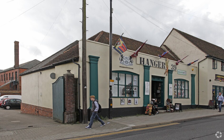 36,37,37A,38,39 Osborne Street portefeuille de 3 propriétés à vendre sur LoopNet.ca - Photo du bâtiment - Image 3 de 6