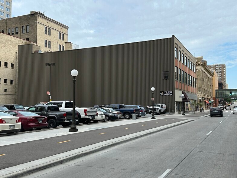 419-425 Wabasha St N, Saint Paul, MN à vendre - Photo du bâtiment - Image 2 de 59