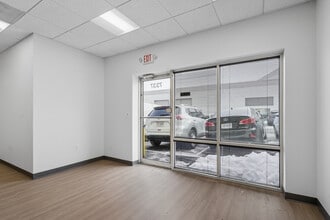 7401-7403 Lockport Pl, Lorton, VA à louer Photo intérieure- Image 1 de 24