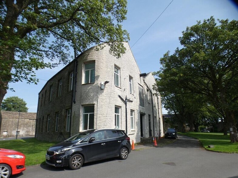 Main St, Skipton à vendre - Photo du bâtiment - Image 3 de 15