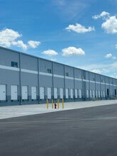 200 Accolade Ave, St Johns, FL à louer Photo intérieure- Image 2 de 3