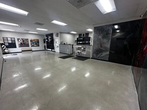 12361-12435 Foothill Blvd, Sylmar, CA à louer Photo intérieure- Image 2 de 9