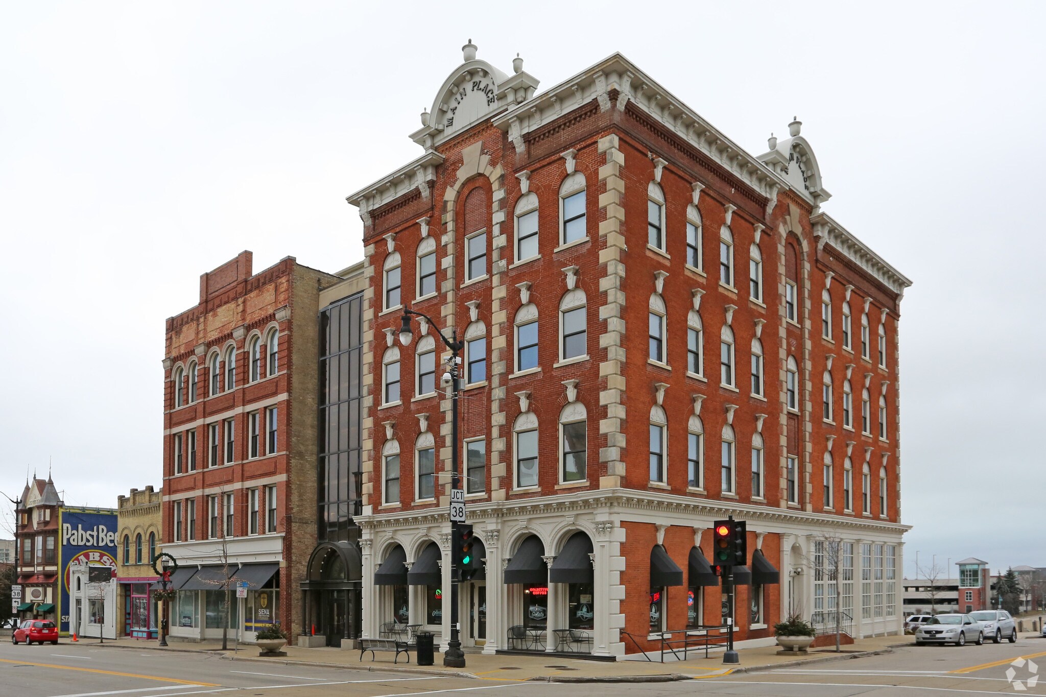 245 Main St, Racine, WI à louer Photo du bâtiment- Image 1 de 8