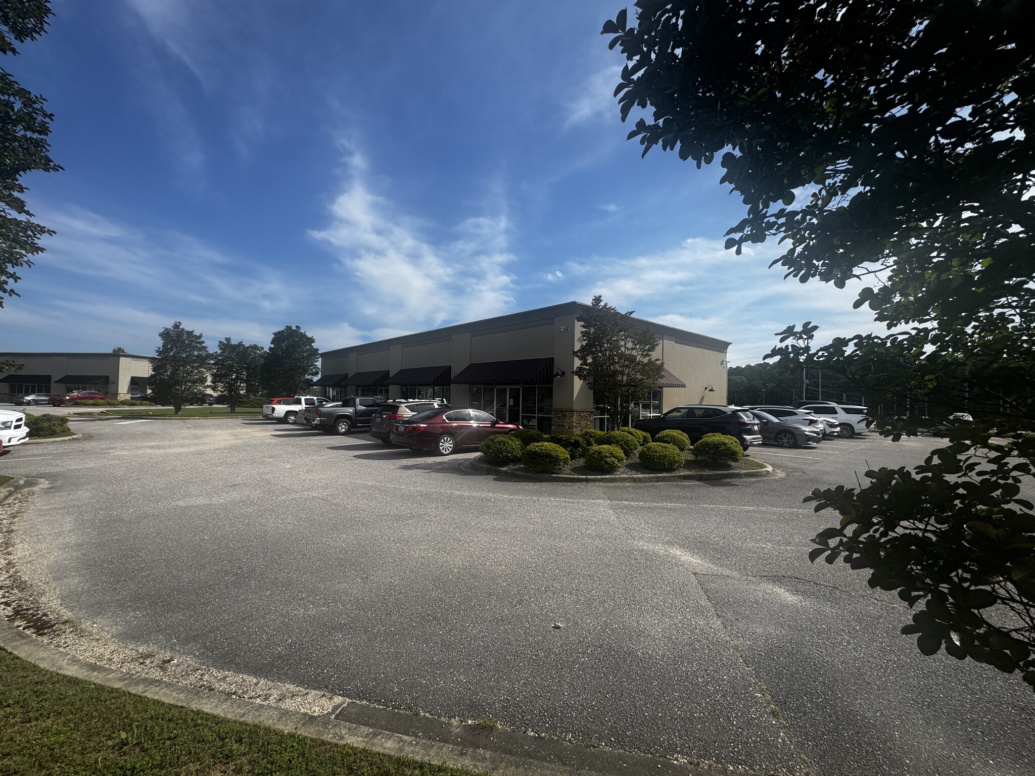 402 Airport Commons Dr, Calera, AL à vendre Photo du bâtiment- Image 1 de 7